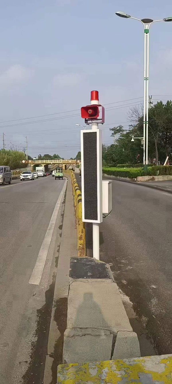 地埋式積水監(jiān)測(cè)設(shè)備 地埋式積水監(jiān)測(cè)設(shè)備